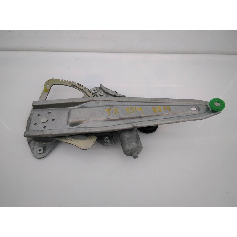 Recambio de elevalunas trasero derecho para toyota auris sol referencia OEM IAM 6980312180 857200D120 E2-B4-8-2