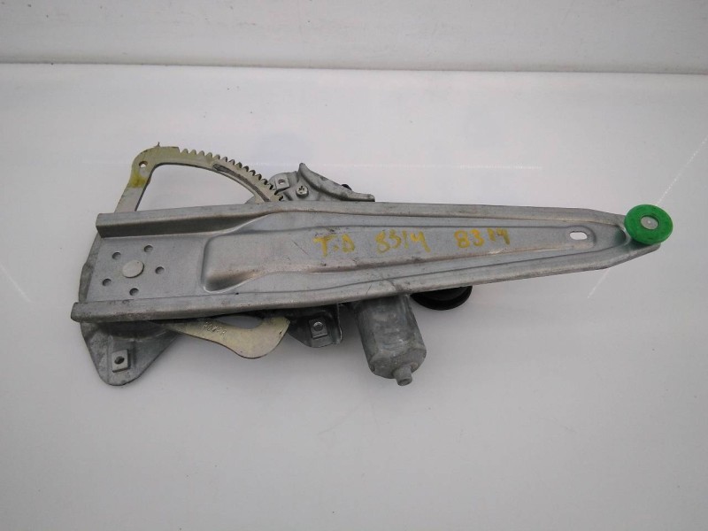 Recambio de elevalunas trasero derecho para toyota auris sol referencia OEM IAM 6980312180 857200D120 E2-B4-8-2