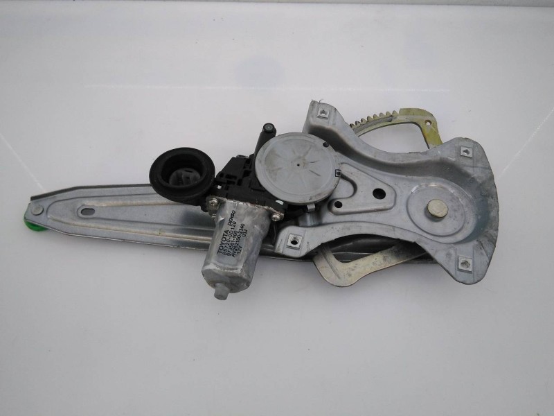 Recambio de elevalunas trasero derecho para toyota auris sol referencia OEM IAM 6980312180 857200D120 E2-B4-8-2