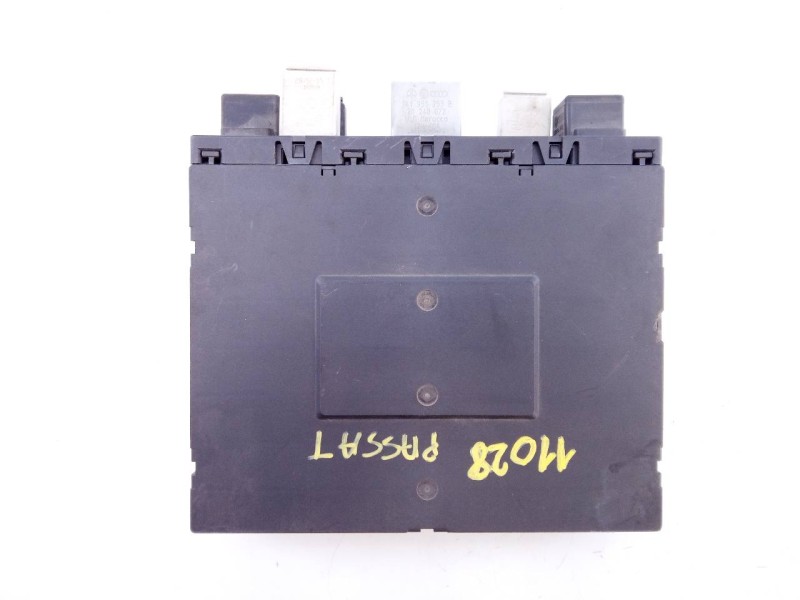 Recambio de caja reles / fusibles para volkswagen passat berlina (3c2) highline referencia OEM IAM 3C0937049AG  E2-A1-28-3