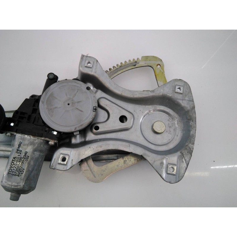 Recambio de elevalunas trasero derecho para toyota auris sol referencia OEM IAM 6980312180 857200D120 E2-B4-8-2