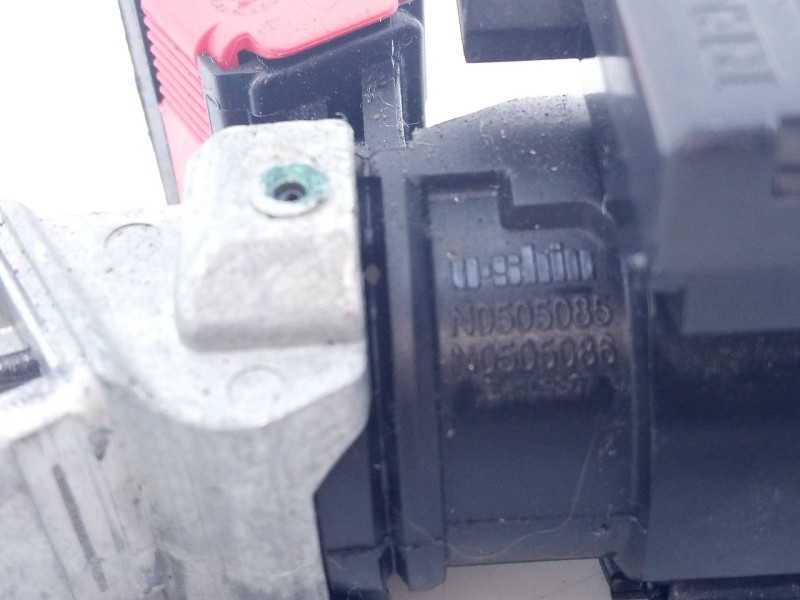 Recambio de antirrobo para dacia duster ii prestige referencia OEM IAM N0505085  E2-A1-44-7