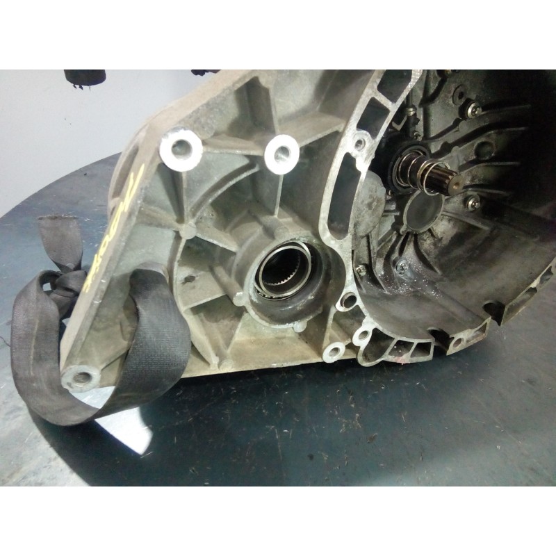 Recambio de caja cambios para land rover freelander e familiar referencia OEM IAM 5495775  