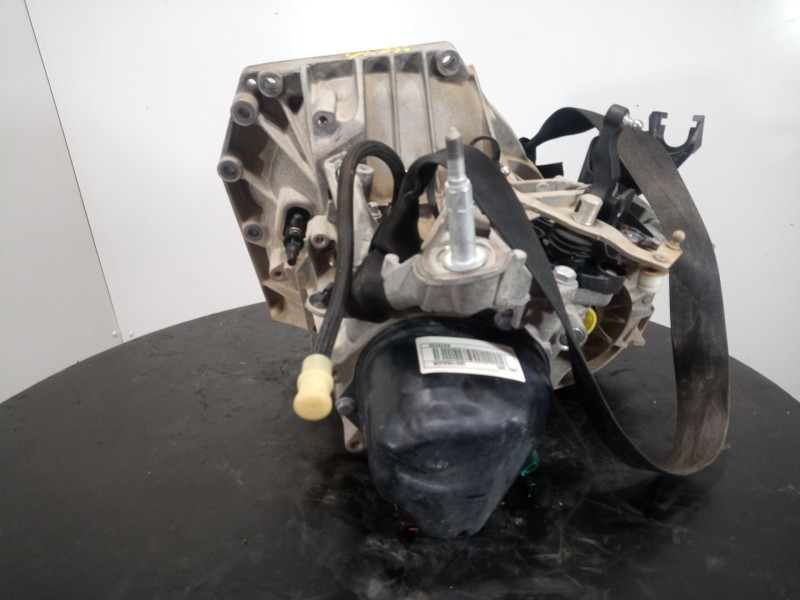 Recambio de caja cambios para dacia duster ii prestige referencia OEM IAM JR5065 A039336 M1-B3-149