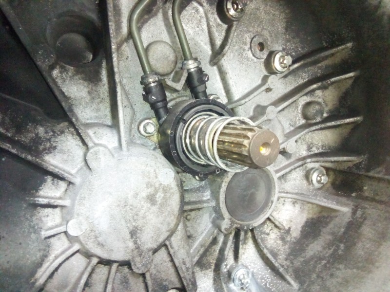 Recambio de caja cambios para land rover freelander e familiar referencia OEM IAM 5495775  