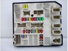 Recambio de caja reles / fusibles para renault laguna coupe gt referencia OEM IAM 284B66052R  E2-A1-40-2 2