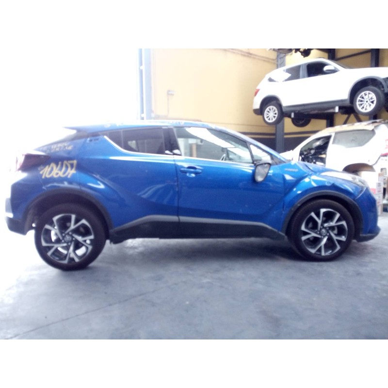 toyota c-hr del año 2022