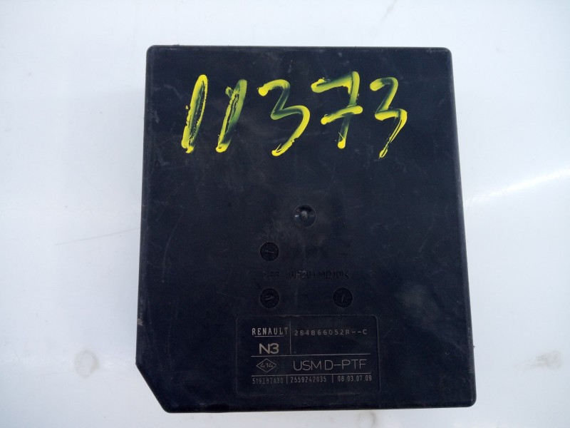 Recambio de caja reles / fusibles para renault laguna coupe gt referencia OEM IAM 284B66052R  E2-A1-40-2