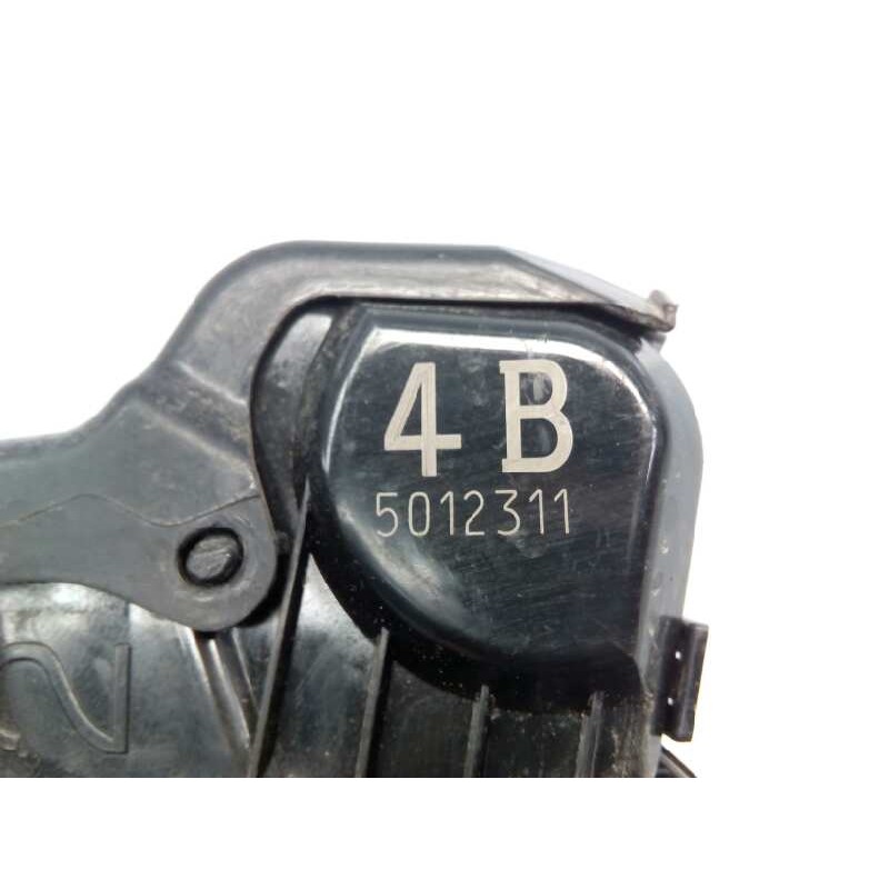 Recambio de cerradura puerta delantera derecha para toyota land cruiser (j15) basis referencia OEM IAM 4B5012311  E2-B4-25-1