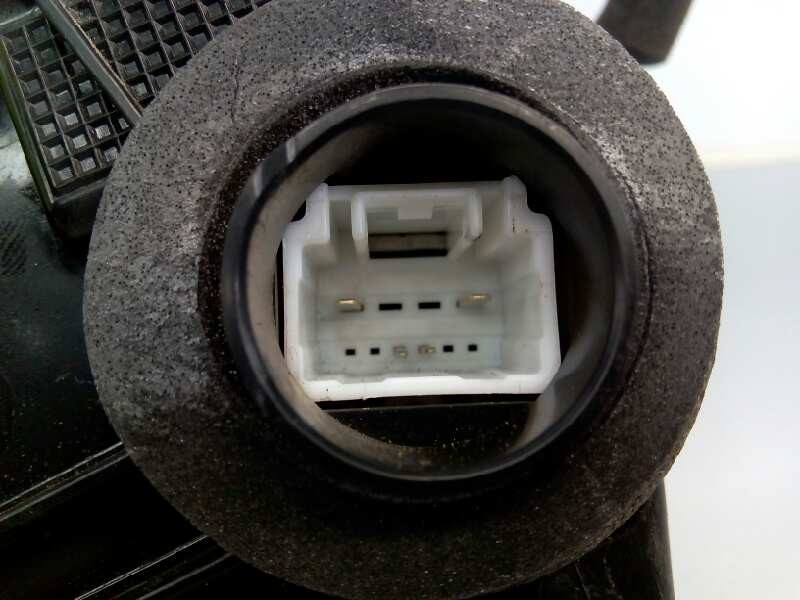 Recambio de cerradura puerta delantera derecha para toyota land cruiser (j15) basis referencia OEM IAM 4B5012311  E2-B4-25-1