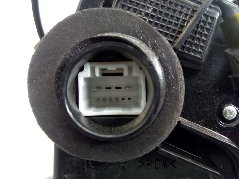 Recambio de cerradura puerta delantera izquierda para toyota land cruiser (j15) basis referencia OEM IAM 6A5012408  E2-B4-25-1