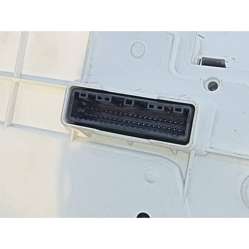 Recambio de cuadro instrumentos para toyota land cruiser (j15) basis referencia OEM IAM 20150108054642 838006AK40C E3-B2-9-3