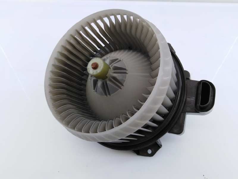 Recambio de ventilador calefaccion para toyota auris sol referencia OEM IAM AV2727008103  E2-B4-4-2