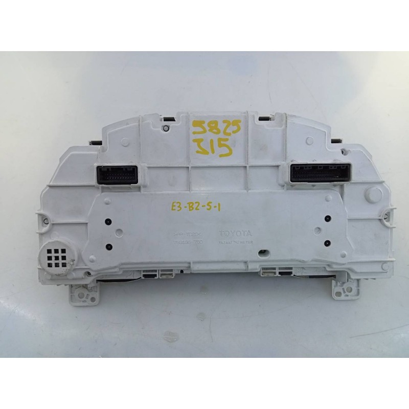 Recambio de cuadro instrumentos para toyota land cruiser (j15) basis referencia OEM IAM 20150108054642 838006AK40C E3-B2-9-3