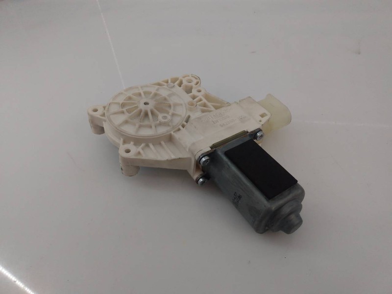 Recambio de motor elevalunas trasero izquierdo para bmw serie 5 touring (f11) 520d referencia OEM IAM 942888100 0536014401 E3-A2