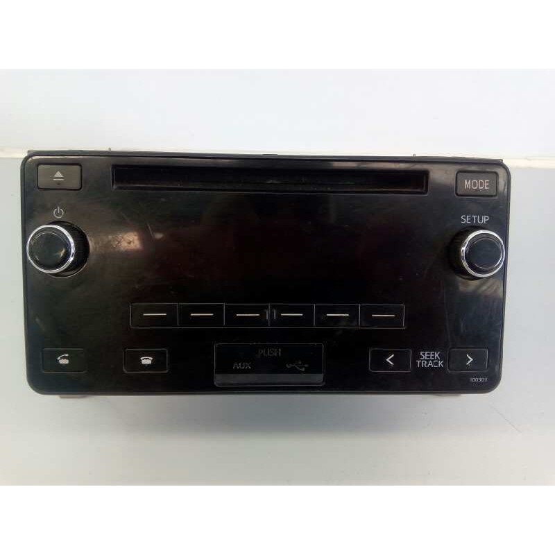 Recambio de sistema audio / radio cd para toyota land cruiser (j15) basis referencia OEM IAM 8612060M10 1230005030C101 E3-B2-8-4