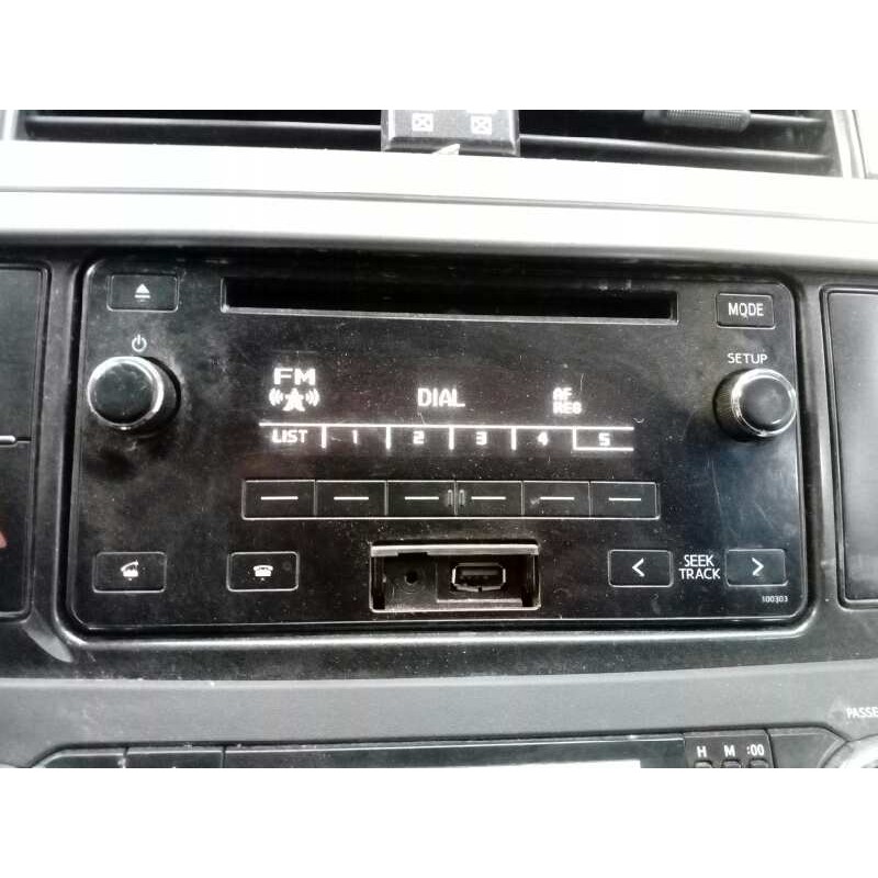 Recambio de sistema audio / radio cd para toyota land cruiser (j15) basis referencia OEM IAM 8612060M10 1230005030C101 E3-B2-8-4