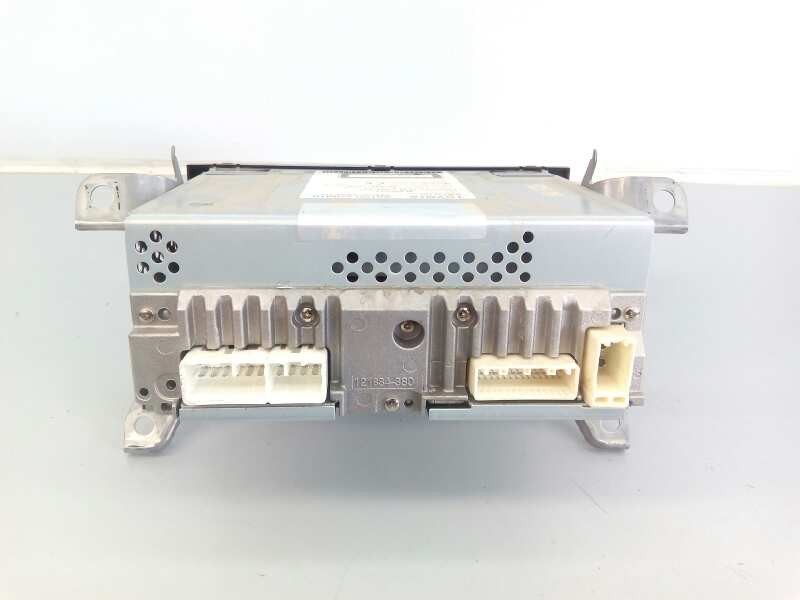Recambio de sistema audio / radio cd para toyota land cruiser (j15) basis referencia OEM IAM 8612060M10 1230005030C101 E3-B2-8-4