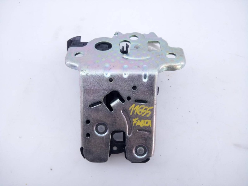 Recambio de cerradura maletero / porton para skoda fabia active referencia OEM IAM 111351B 8R0827505A E1-A5-39-1