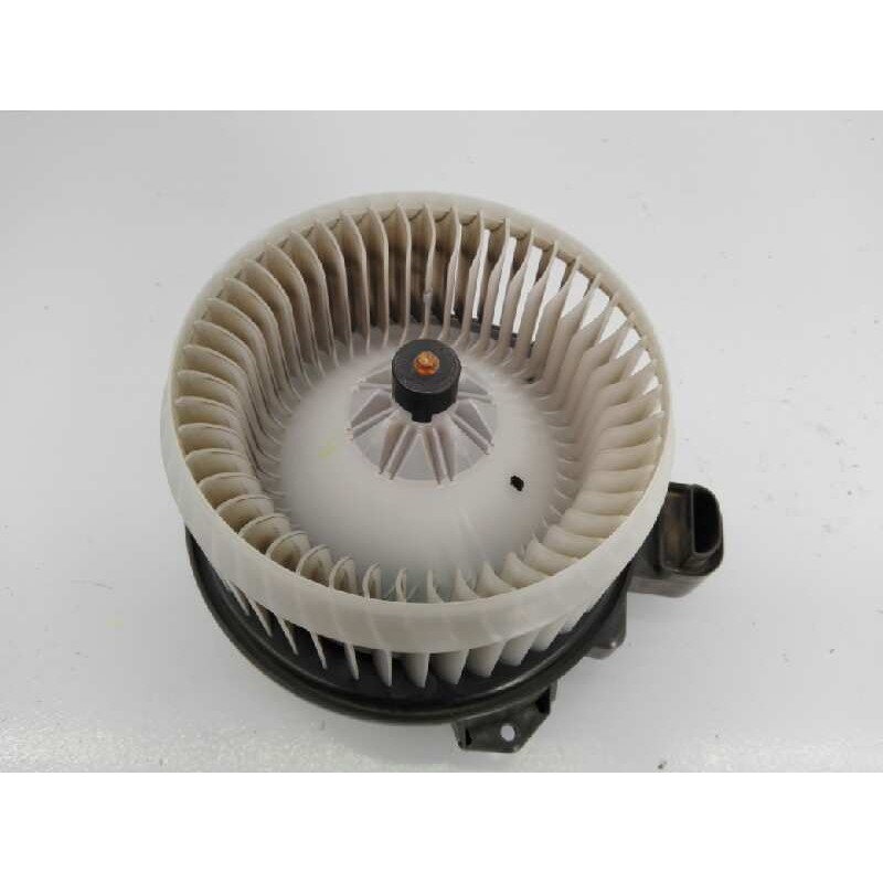 Recambio de ventilador calefaccion para toyota land cruiser (j15) basis referencia OEM IAM 8710360400 1163602840 E2-B4-24-2