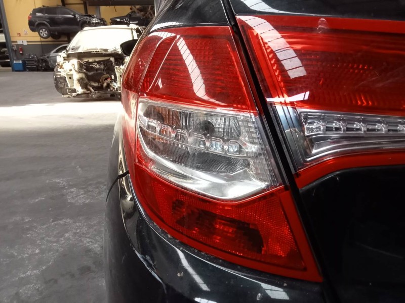 Recambio de piloto trasero izquierdo para citroën c4 lim. seduction referencia OEM IAM   