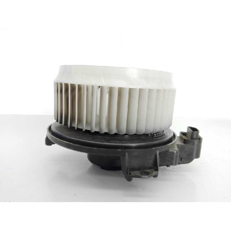 Recambio de ventilador calefaccion para toyota land cruiser (j15) basis referencia OEM IAM 8710360400 1163602840 E2-B4-24-2