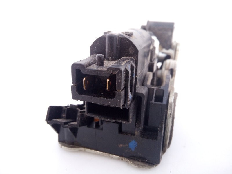 Recambio de cerradura puerta delantera derecha para dacia lodgy ambiance referencia OEM IAM   E1-A1-36-1