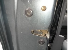 CERRADURA PUERTA TRASERA IZQUIERDA 