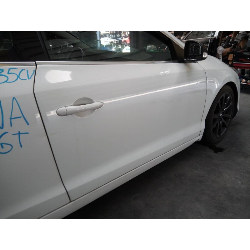 Recambio de puerta delantera derecha para renault laguna coupe gt referencia OEM IAM   