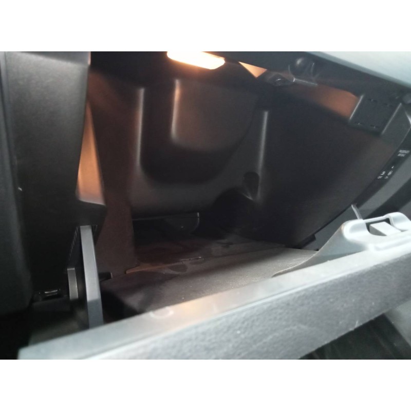 Recambio de guantera para skoda fabia active referencia OEM IAM   