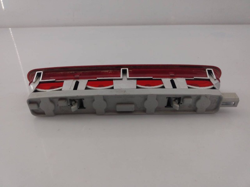 Recambio de luz central de freno para fiat doblo active referencia OEM IAM   E2-B2-24-1