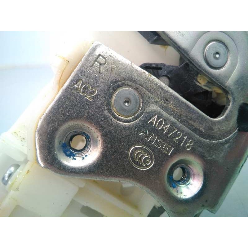 Recambio de cerradura puerta delantera derecha para mitsubishi outlander (gf0) phev kaiteki 4wd referencia OEM IAM 5715A728 A047