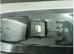 MANDO ELEVALUNAS TRASERO DERECHO 