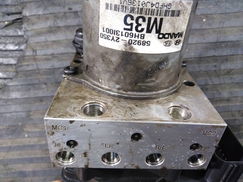 Recambio de abs para hyundai ix35 style 2wd referencia OEM IAM 586202Y350 5WY7F46D P3-A8-25-2