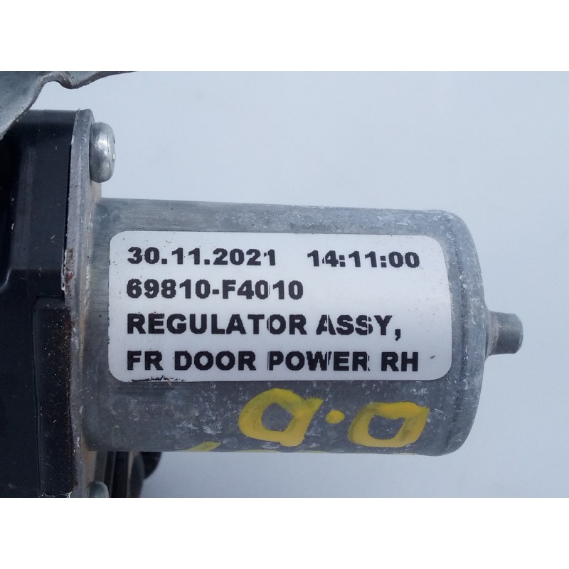 Recambio de elevalunas delantero derecho para toyota c-hr hybrid advance referencia OEM IAM 69810F4010 85710F4010 