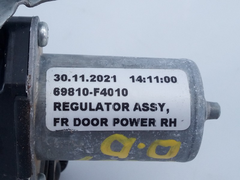 Recambio de elevalunas delantero derecho para toyota c-hr hybrid advance referencia OEM IAM 69810F4010 85710F4010 