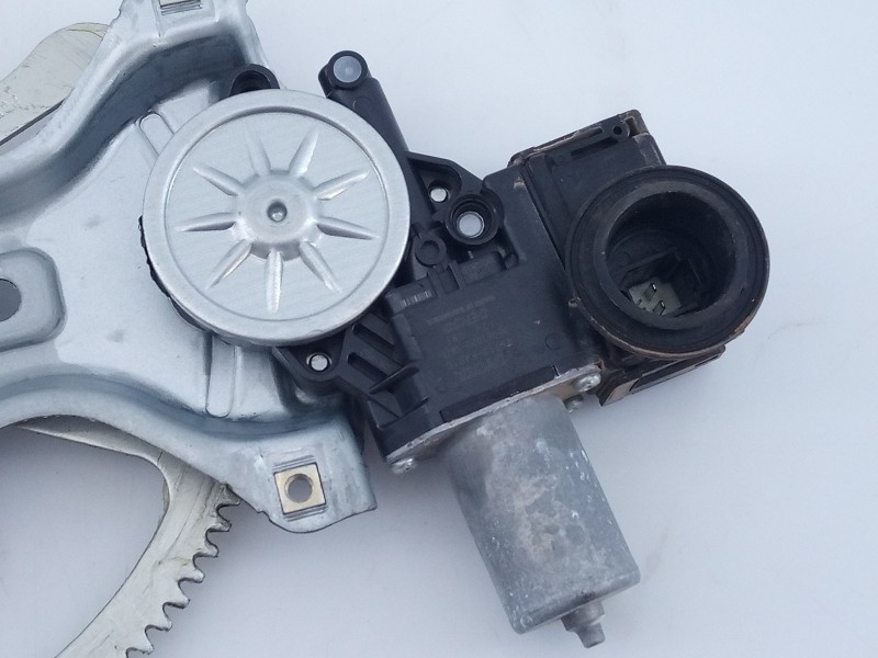 Recambio de elevalunas delantero derecho para toyota c-hr hybrid advance referencia OEM IAM 69810F4010 85710F4010 