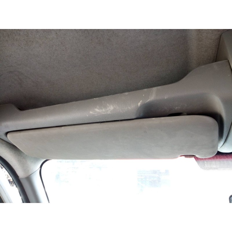 Recambio de parasol izquierdo para renault master kombi l1h1 3,0t referencia OEM IAM   