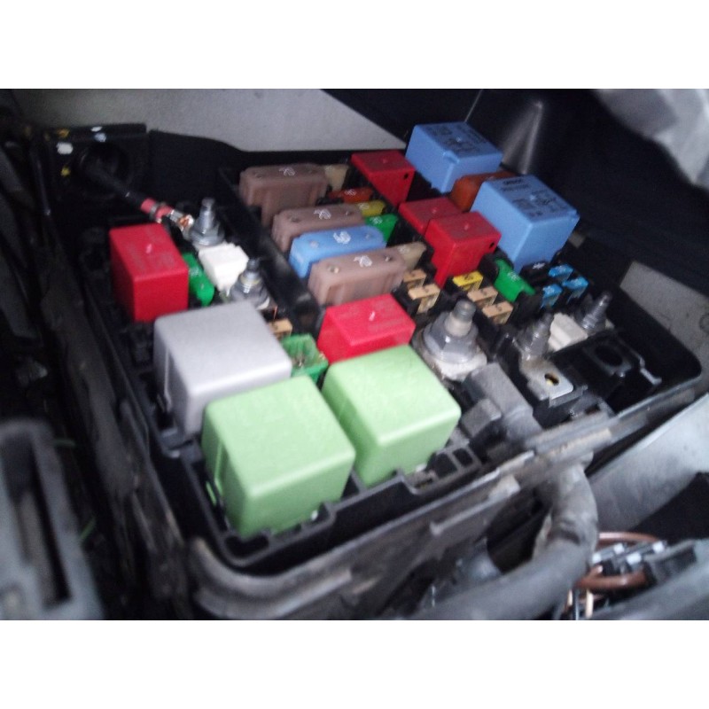 Recambio de caja reles / fusibles para citroën c-elysée exclusive referencia OEM IAM   
