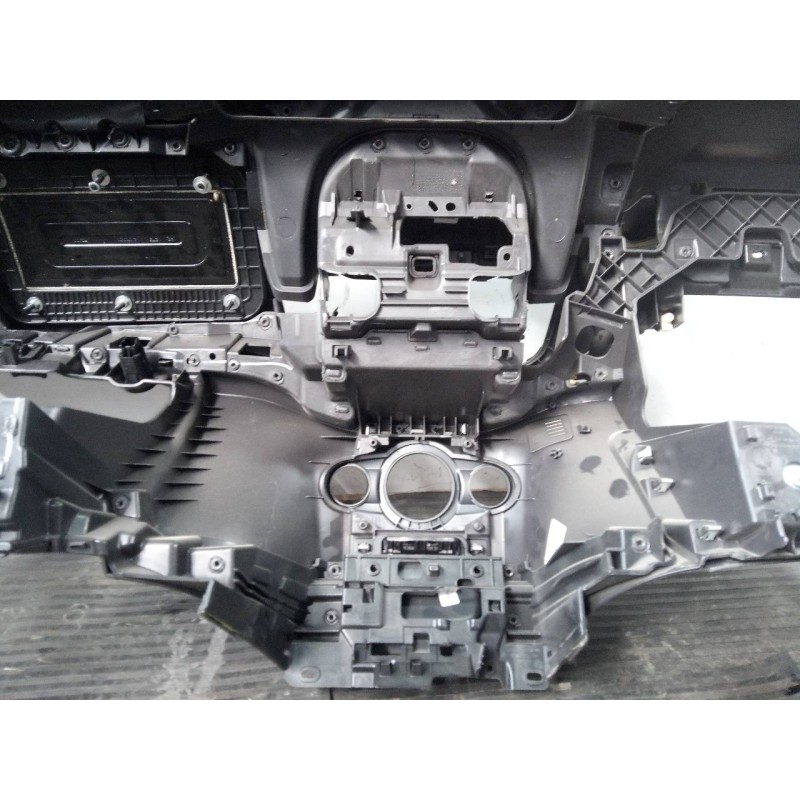 Recambio de salpicadero para ford fiesta (ccn) titanium referencia OEM IAM   P2-B4-30