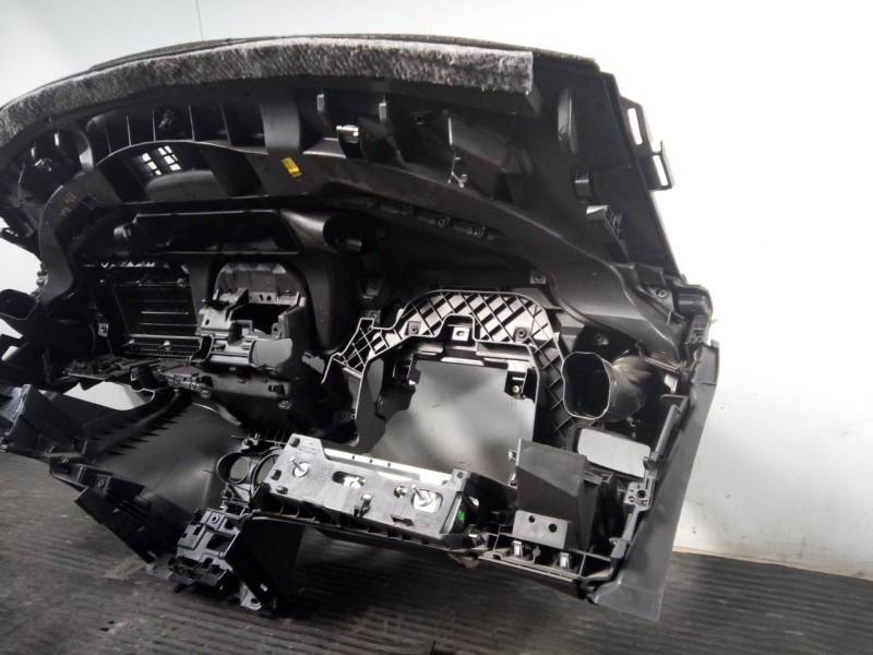 Recambio de salpicadero para ford fiesta (ccn) titanium referencia OEM IAM   P2-B4-30