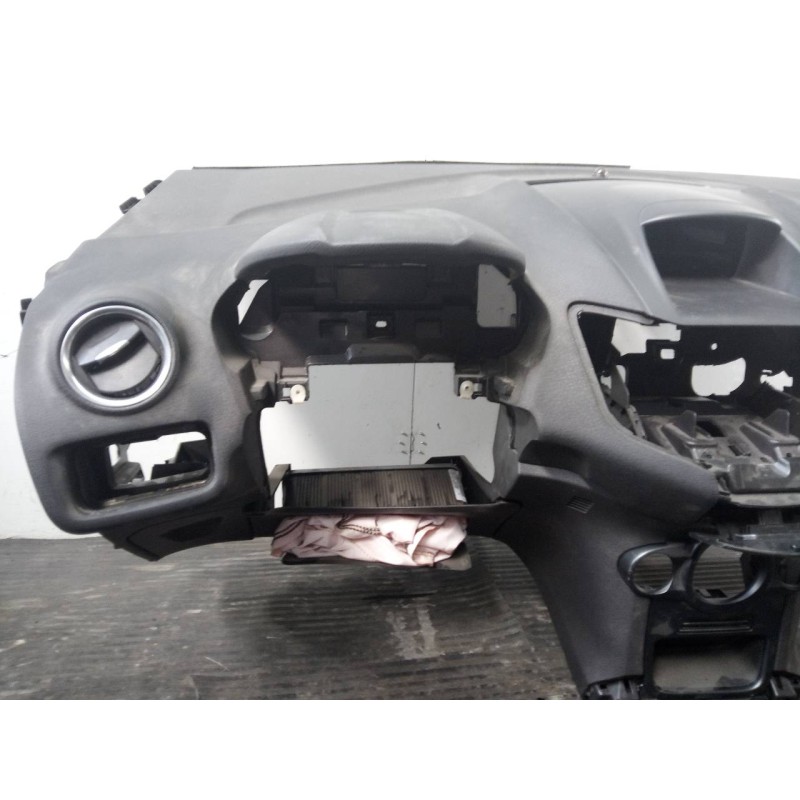 Recambio de salpicadero para ford fiesta (ccn) titanium referencia OEM IAM   P2-B4-30