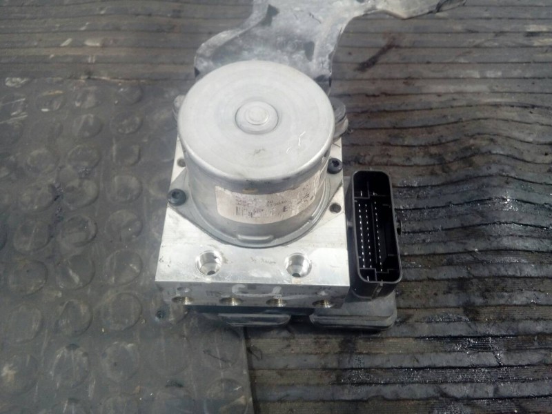 Recambio de abs para kia cee´d drive referencia OEM IAM 6158945200 A258920J00 P3-A8-3-2