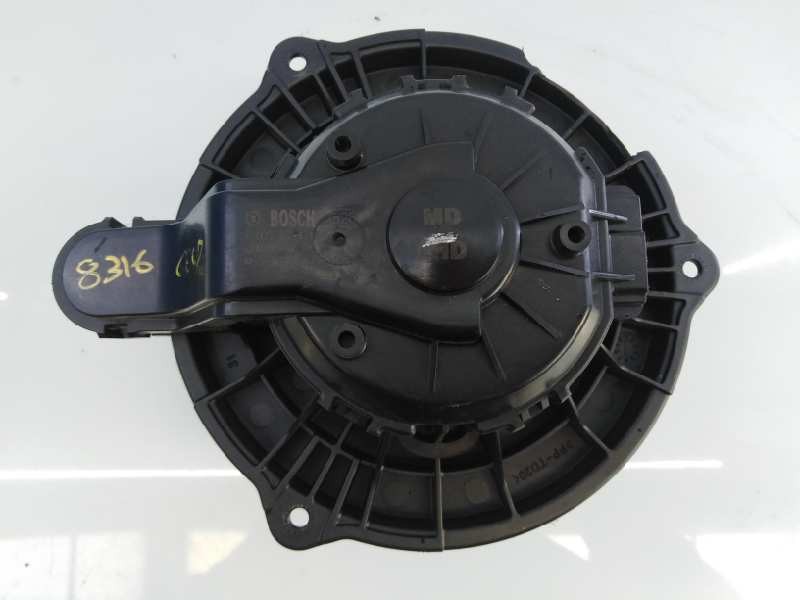 Recambio de ventilador calefaccion para kia cee´d drive referencia OEM IAM F00S3B2474  E3-A3-30-4