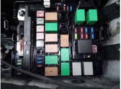 CAJA RELES / FUSIBLES 