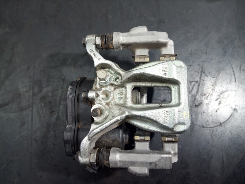 Recambio de pinza freno trasera izquierda para toyota c-hr hybrid advance referencia OEM IAM P43HHD 46310F4011 P1-A4-23