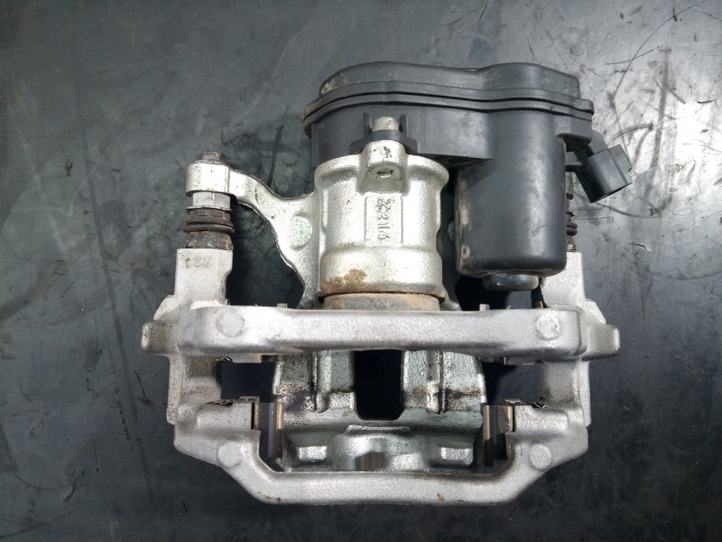 Recambio de pinza freno trasera izquierda para toyota c-hr hybrid advance referencia OEM IAM P43HHD 46310F4011 P1-A4-23