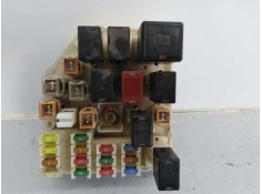 CAJA RELES / FUSIBLES 013895 2K15 E3-B2-8-2