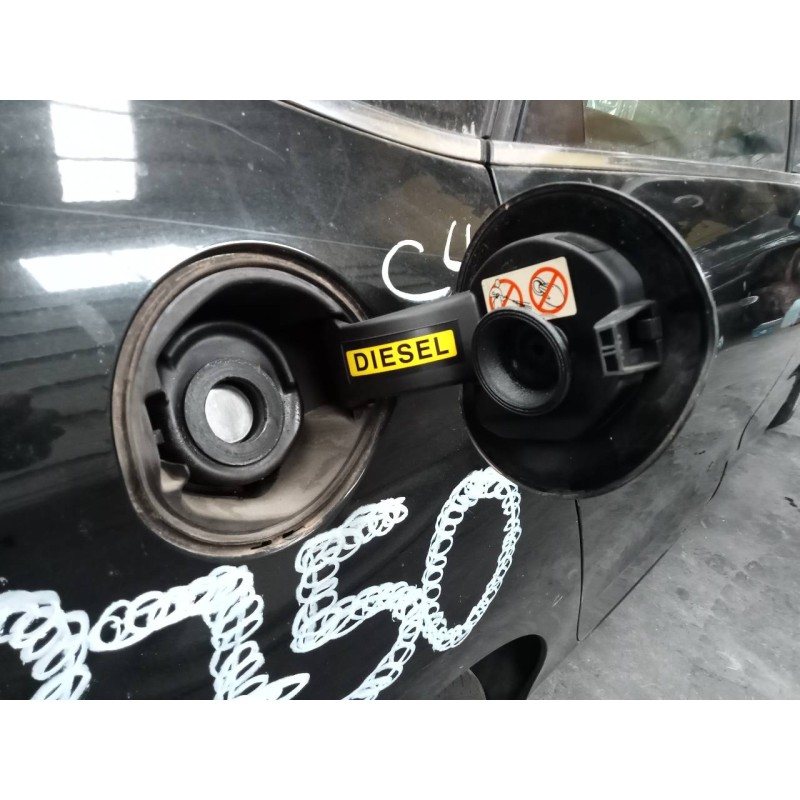 Recambio de tapa exterior combustible para citroën c4 lim. seduction referencia OEM IAM   