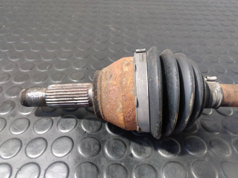 Recambio de transmision delantera izquierda para ford fiesta (ccn) titanium referencia OEM IAM 8V513B437CC  P1-A6-43